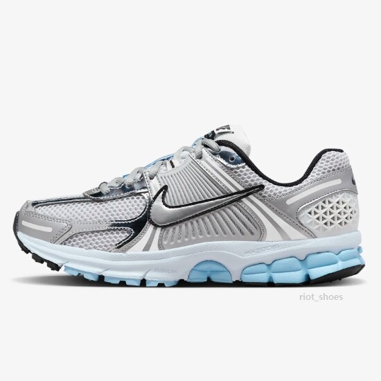 Nike Womens Zoom Vomero Белый/Чистая платина (HF1877-100) Доставляются в ускоренном порядке