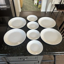 Corelle 8 Pc Vitrelle Set Of 2 Size Plates Frost White EUC