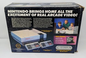 Nintendo NES Control Deck Console Bundle w Box, Guide, Zapper, & Mario - Tested!