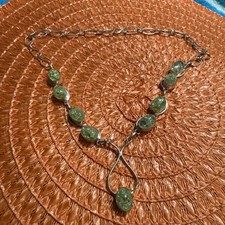 Silver Necklace Light green stones Look
