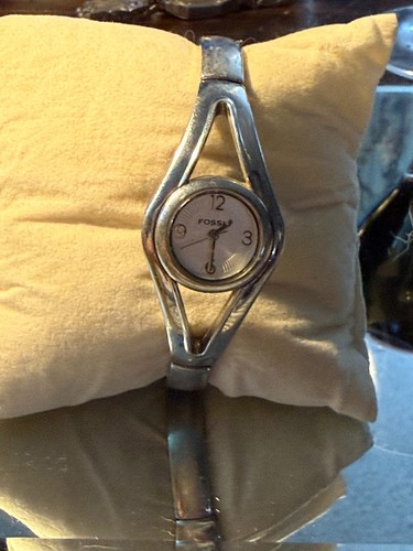 Ladies Fossil Watch ES1992 Timepiece Watch Quartz Analogue