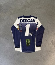 Sports Jerseys Holiday Buying Guide 7