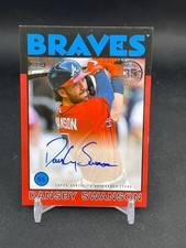 2021 Topps - 1986 Baseball Autograph Card - Red - Dansby Swanson - #86A-DS #/25