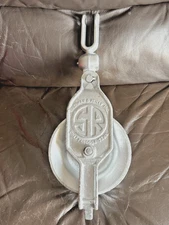 Sherman & Reilly Inc Model XS-100B Aluminum Stringing Block Pulley Made In USA..