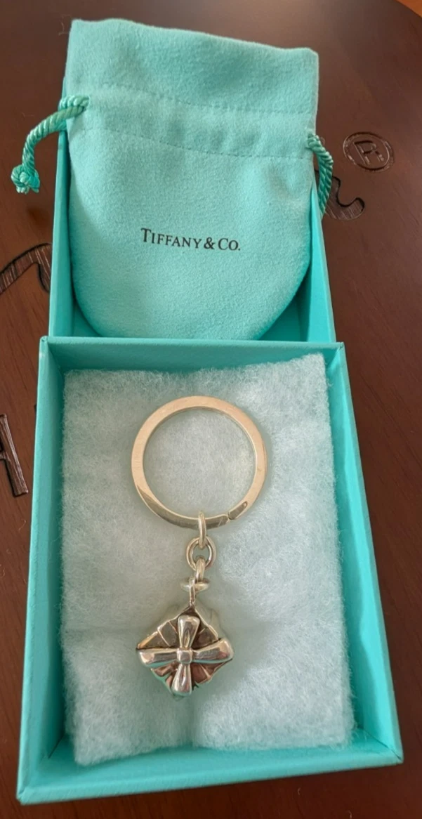Tiffany & Co. キーホルダー 25+ tiffany key chain for sale | Updated Oct 2026
