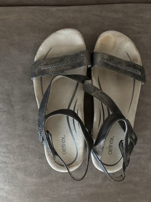 Aetrex Womens Bronze Gabby Quarter Strap Adjustable Sandals Shoes sz 7.5/8