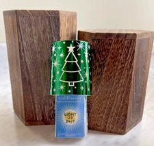 Bath & Body Works Green Christmas Tree & Stars Night Light Wallflowers Plug in