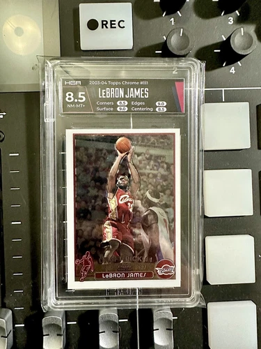 2003-04 TOPPS CHROME #111 LEBRON JAMES RC ROOKIE CARD HGA 8.5