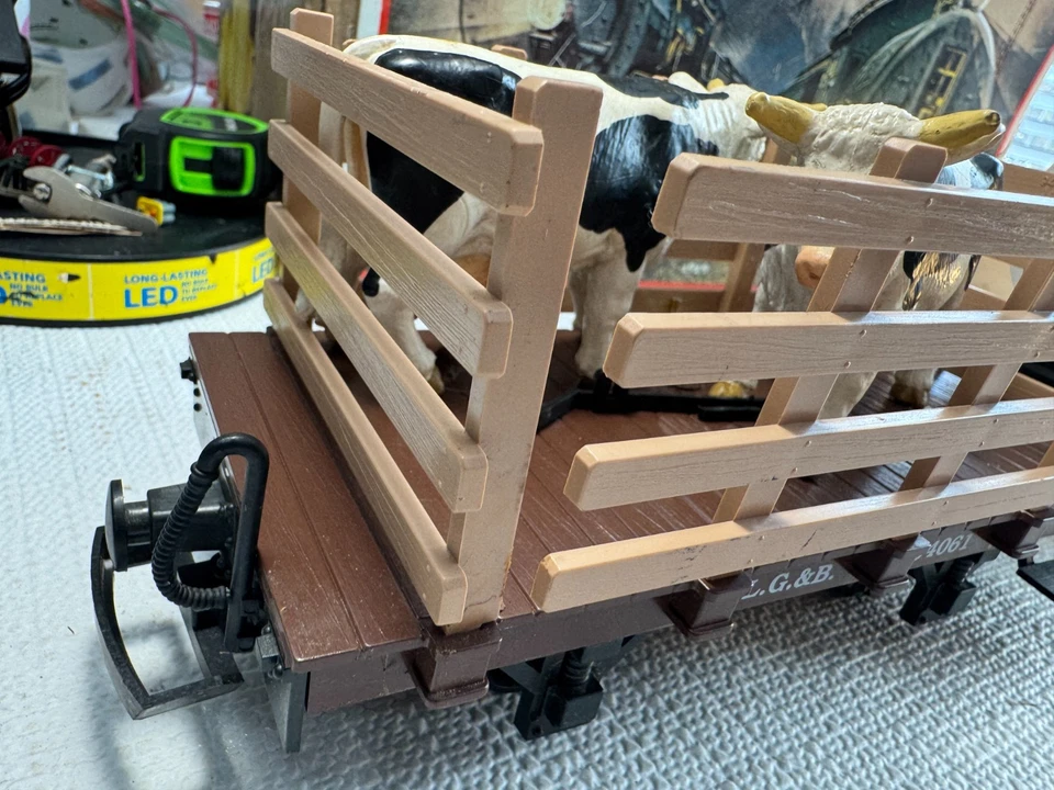 🚂 G SCALE - LGB  CATTLE CAR AND MILK TANK CAR -  L👀K💥G785 - Image 2 of 4