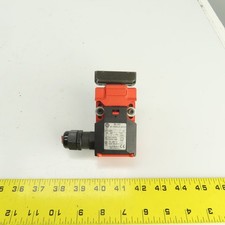 Allen Bradley 802F-S62P2 Ser A Safety Interlock Switch 10A 500V AC W/Key Mount