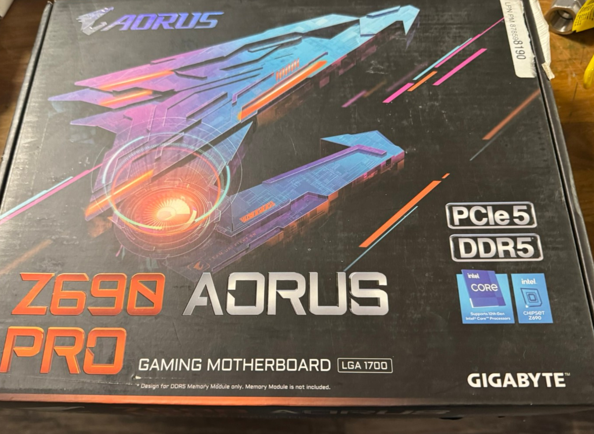 GIGABYTE Z690 AORUS PRO LGA 1700 & Intel i7 12700K CPU *INCLUDED