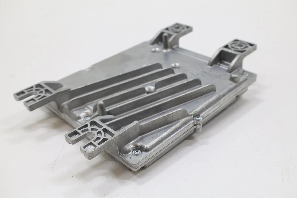 Módulo de control amplificador de audio radio aviador Lincoln 2020-2024 OEM LC5T18T806AJ Foto 3 de 4