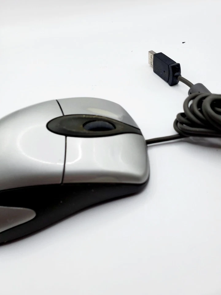 Microsoft IntelliMouse Explorer 3.0 USB -PS/2 Compatible Mouse Silver/Red - Image 3 of 4