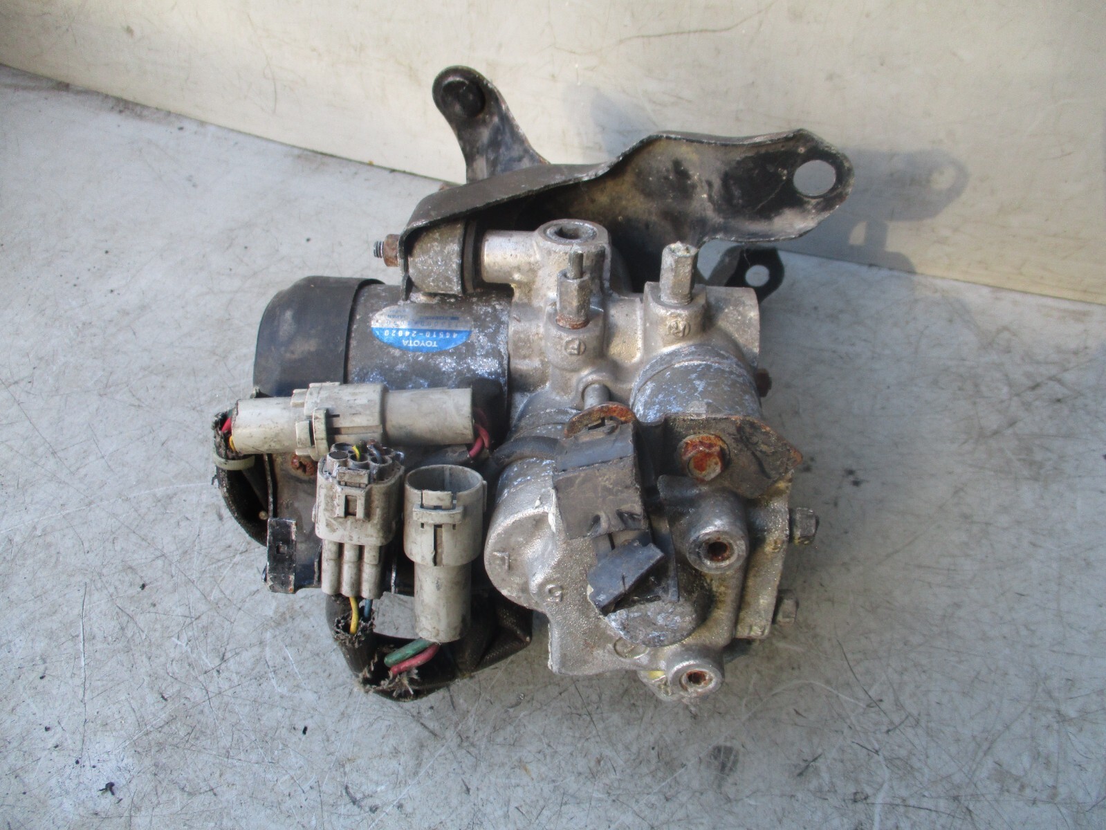 Picture 5 of 6