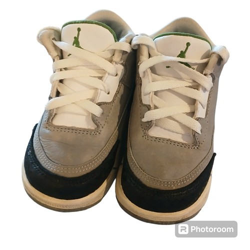 Air Jordan Toddler Gray Sneakers With Green Logo Size 6 C - Picture 5 of 9