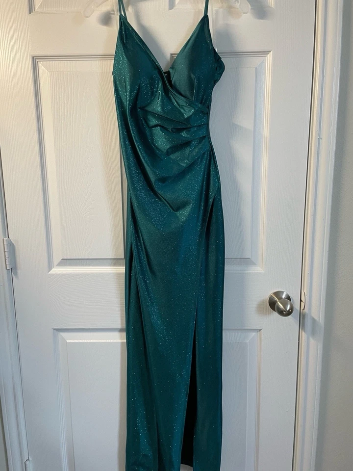 Vestido de graduación talla 2 Foto 2 de 4