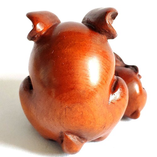Y8209 - 2 " Hand Carved Japanese Boxwood Netsuke - Rabbit Mom and Baby - Picture 6 of 7