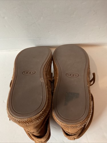 UGG S/N 1019129 Color Brown Size 7.5 - Picture 6 of 8