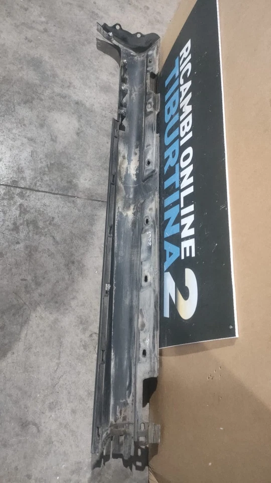 minigonna destra volvo C30 5288 - Imagen 3 de 4