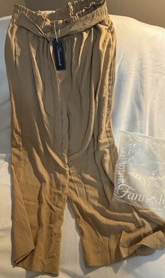 Fantaslook Women s Khaki Solid Wide-Leg Pants Elastic Waist Tie. Size L