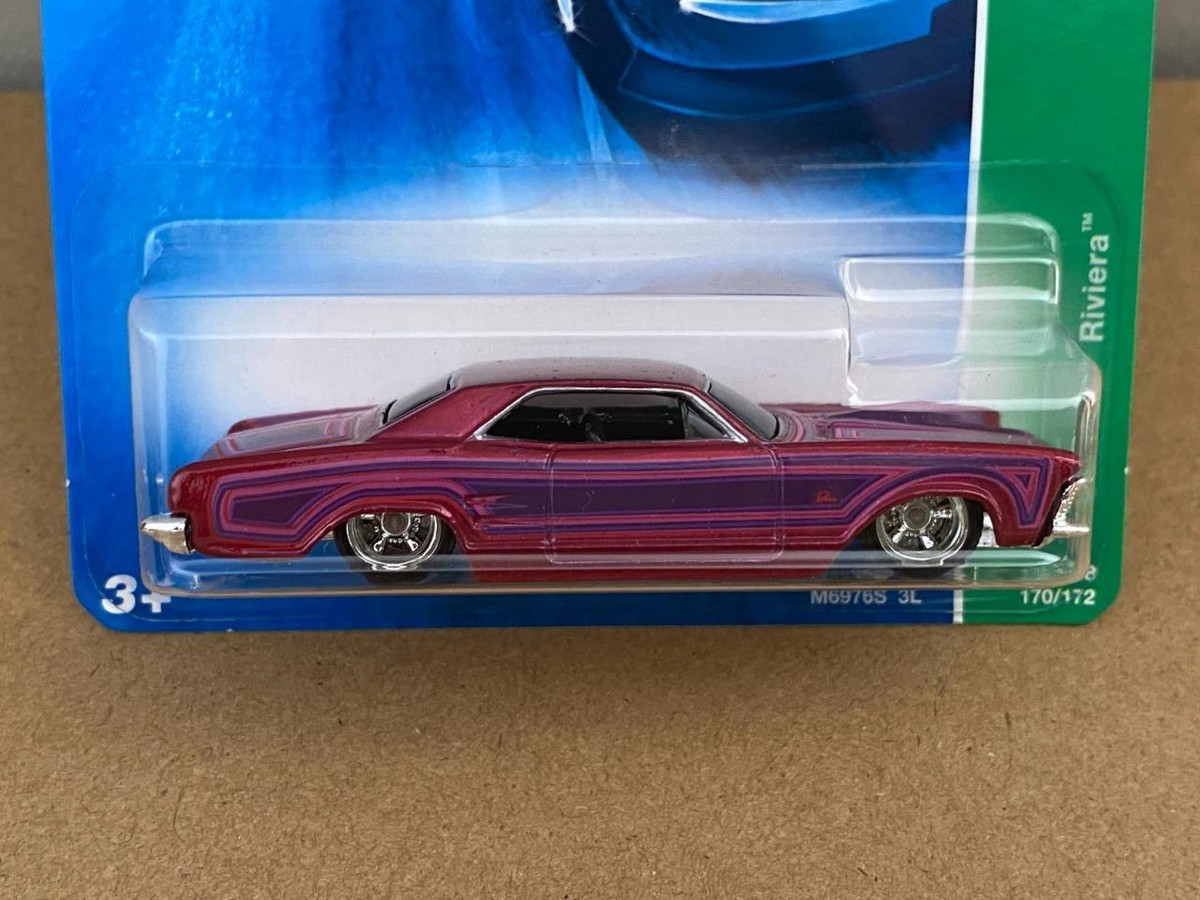 Hot Wheels スーパートレジャーハント'64 Buick Riviera Amazon.com: Hot Wheels '64 Buick Riviera - Super Treasure