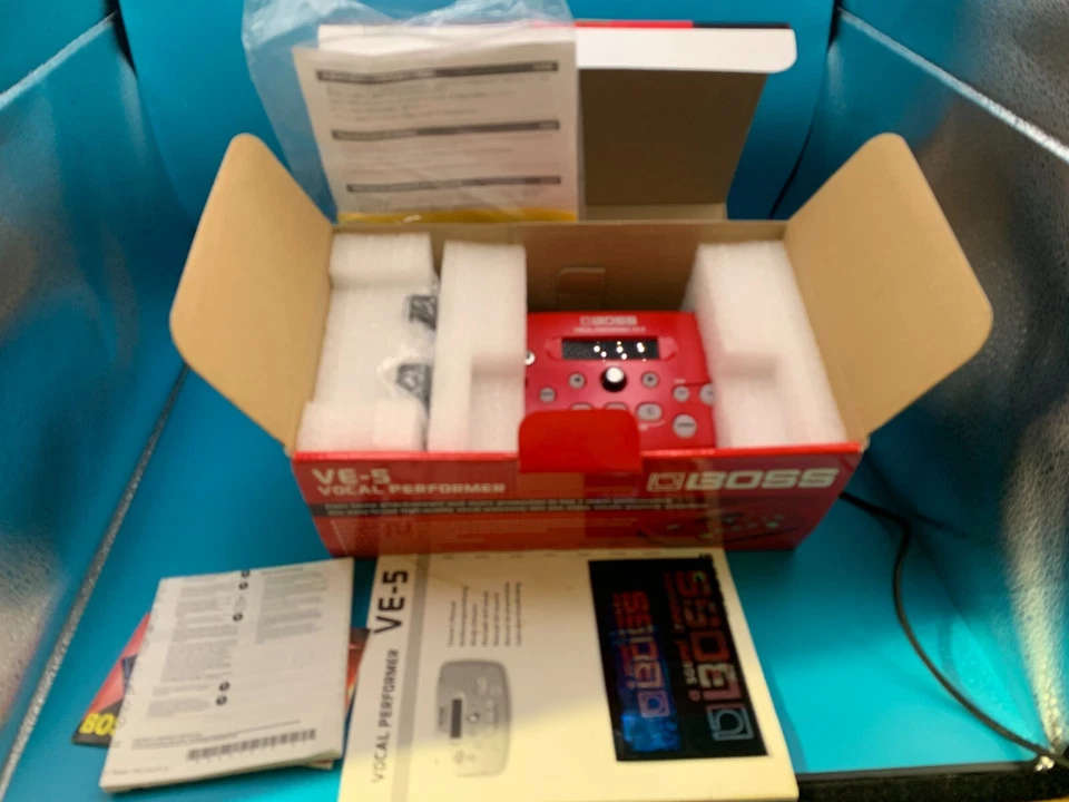 Boss VE 5 RD Vocal Performer Enhancer Voice Corroction Effects. + Power Supply - Image 2 of 4