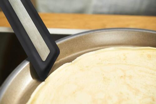 Rösle Stainless Steel Round-Handle Crepes Turner 12.6-inch - Picture 2 of 5