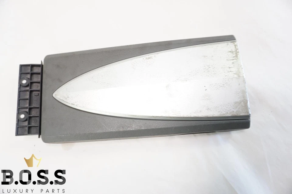 04-08 Chrysler Crossfire piso AT console central apoio de braço tampa tampa fabricante de equipamento original - Imagem 3 de 4