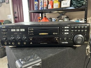 JVC XL-MV303 3 Disc Karaoke Video VCD CD Player Changer 