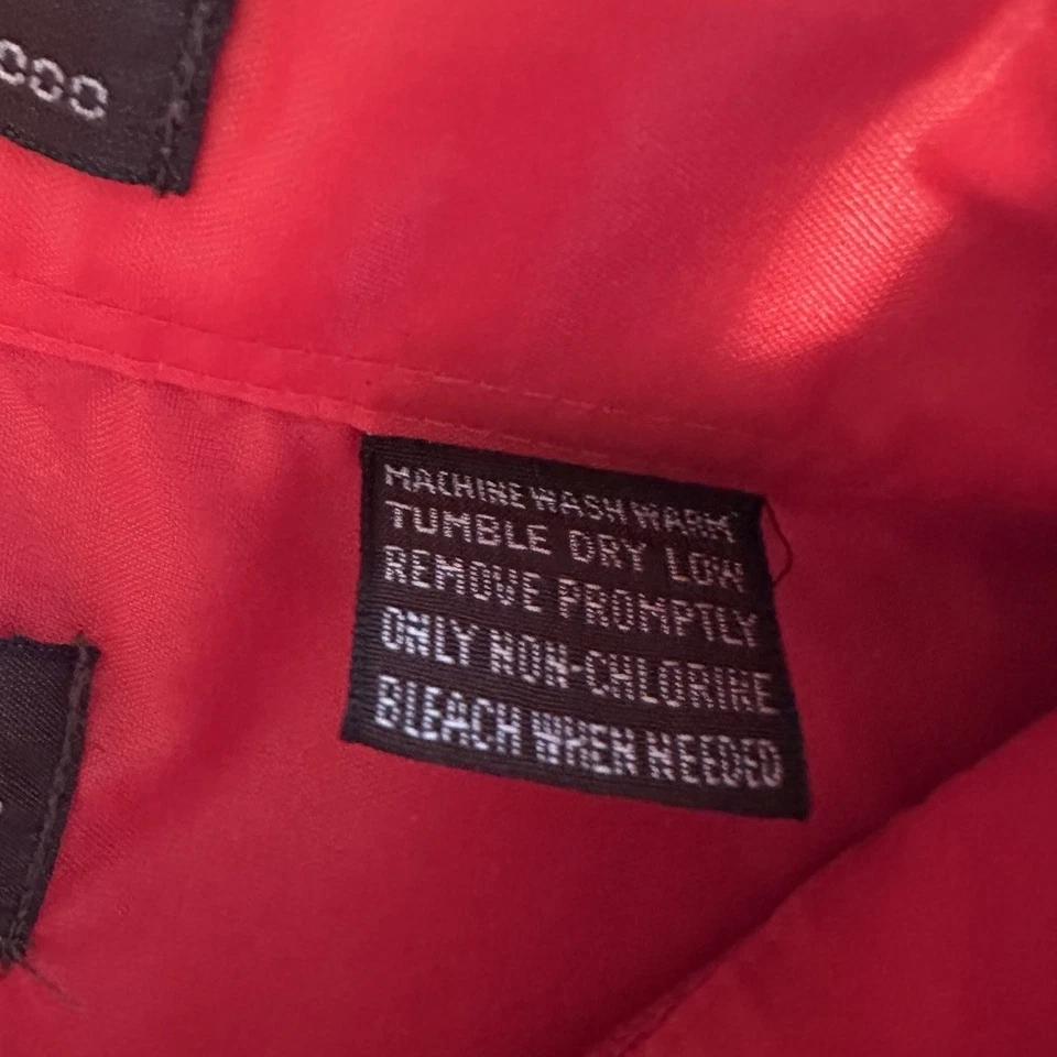 Vintage Northwest Territory Solid Red Flannel Shirt Mens M Acrylic Button Up - Image 4 of 4