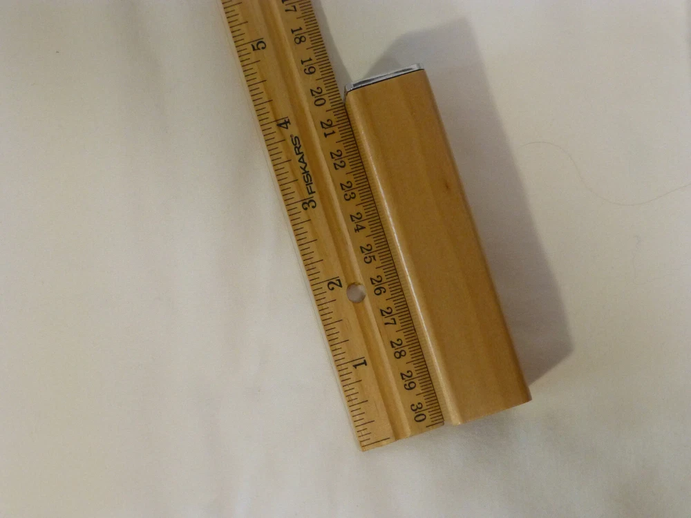 Compact Wooden 2000mAh Power Bank Portable Charger SI-6552
