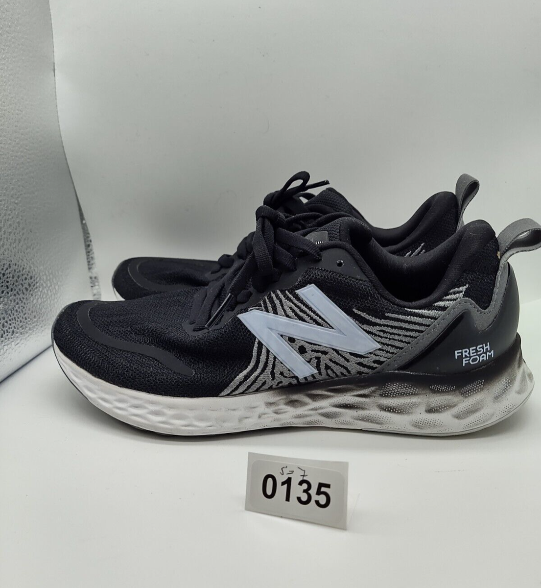 New Balance Fresh Foam Tempo Black/Moon Dust Women's Size #0135