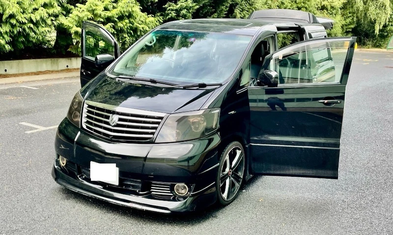 Unique Toyota Alphard, Full Toyota Racing Design (TRD) Body Kit, Twin Duel Exhaust