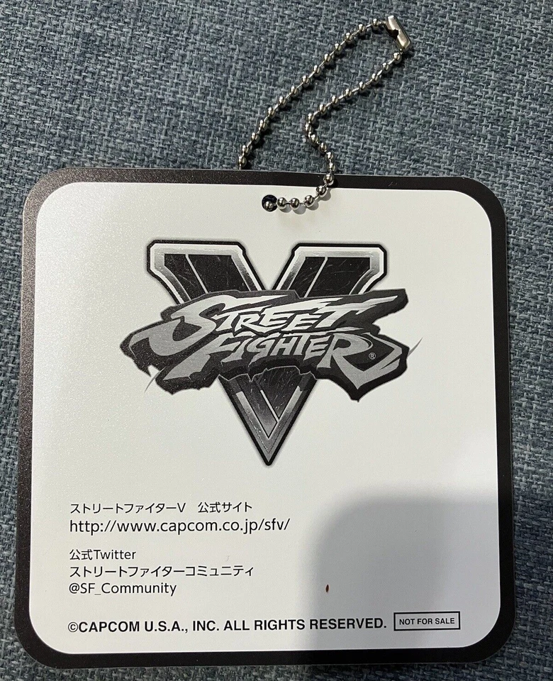 Street Fighter V Holographic / Lenticular Changing Keychain, promotional merch - Image 3 of 3