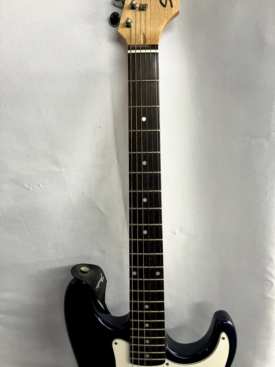 Fender Squier Bullet Stratocaster Electric Guitar (with cable and strap) Fender Squier Bullet Stratocaster Electric Guitar (with cable and strap)