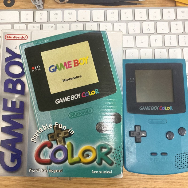 Boxed Nintendo Game Boy Color 32KB Handheld System - Teal