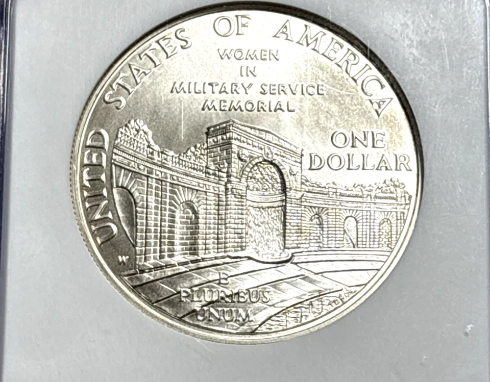 1994-W $1 Women Veterans Memorial Commemorative Dollar NGC MS69 - Image 2 of 3