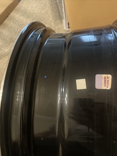1 front wheel almost new Corvette C8 OEM Wheel Rim Carbon Flash model(front 19) - Picture 4 of 5