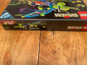 Lego 6907 NEW & BOXED / Excellent Condition / Sonic Stinger / Insectoids / Space