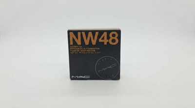 MAC Studio Fix Powder Plus Foundation NW48