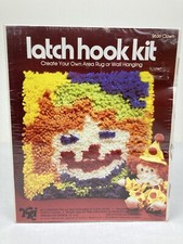 VINTAGE CLOWN LATCH HOOK KIT COLORFUL YARN VALIANT CRAFTS 1980 NOS NEW RARE 