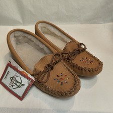 Bastien Industries Hiawatha Moccasins Style B442 Women's Size 4