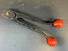 Signode Steel Strapping C3820 Manual Steel Crimper Sealer