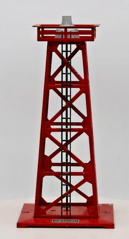 LIONEL POSTWAR 394 TRAIN ACCESSORY WITH ROTATING RED BEACON TOWER