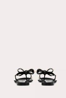 $535 Valentino Garavani Rockstud PVC Flat Thong Sandals SZ