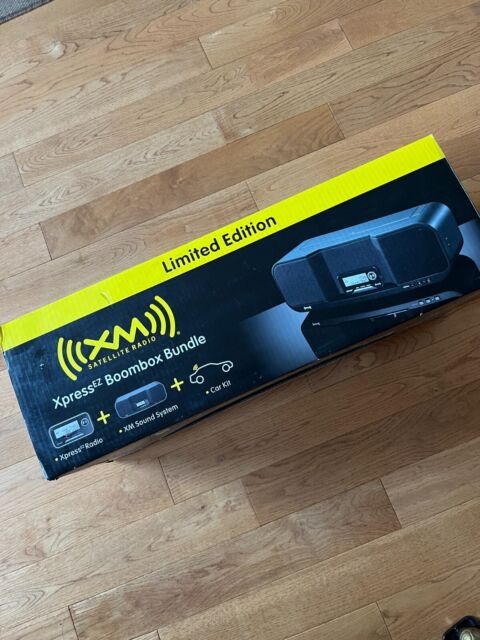 Limited Edition XM XPRESSez BOOMBOX BUNDLE AUDIOVOX Sound System Bundle NEW ￼