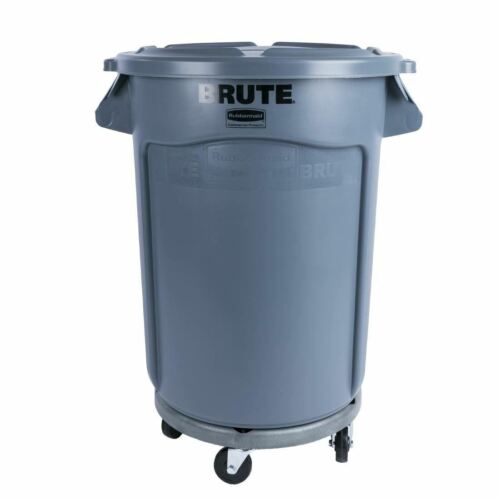 Rubbermaid Brute Utility Container with Built in Handles Made of Plastic - 121L - Picture 4 of 6