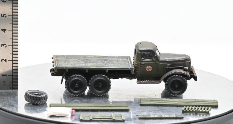 Picture 4 of 6