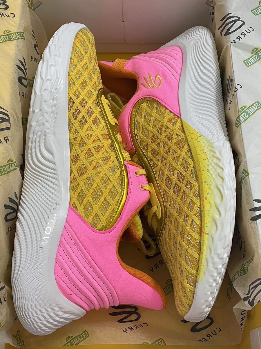 NEW Under Armour UA Curry Flow 9 Sesame Street Big Bird NEW Under Armour UA Curry Flow 9 Sesame Street Big Bird