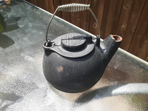OLD MOUNTAIN Cast Iron Tea Pot Kettle with Swivel Lid Wire Coil Handle BLACK - Picture 3 of 7